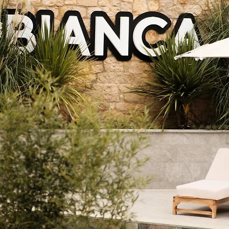 Bianca & Tirana Ξενοδοχείο Priska e Madhe