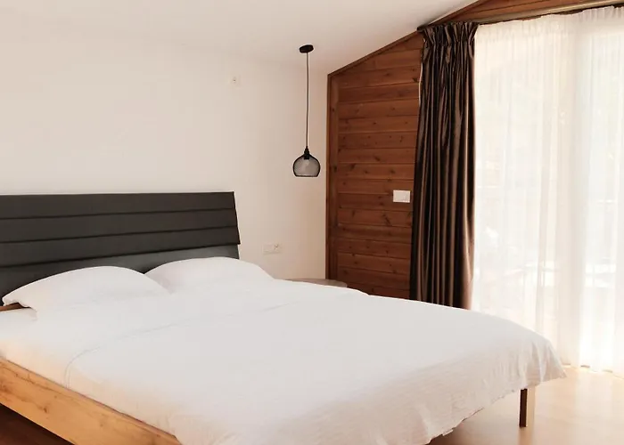 Szálloda Bianca & *