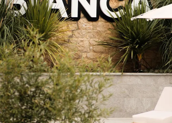 Bianca & Hotel Priska e Madhe